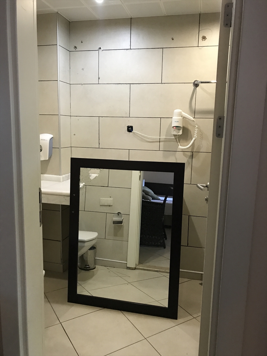 Erdoğan'a 'suikast girişimi'nin izleri muhafaza ediliyor - 4