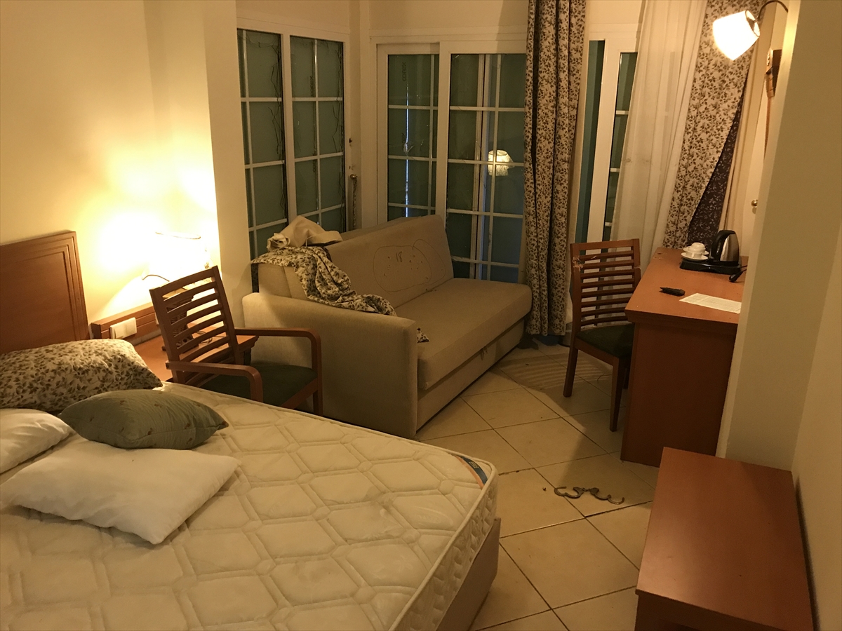 Erdoğan'a 'suikast girişimi'nin izleri muhafaza ediliyor - 12