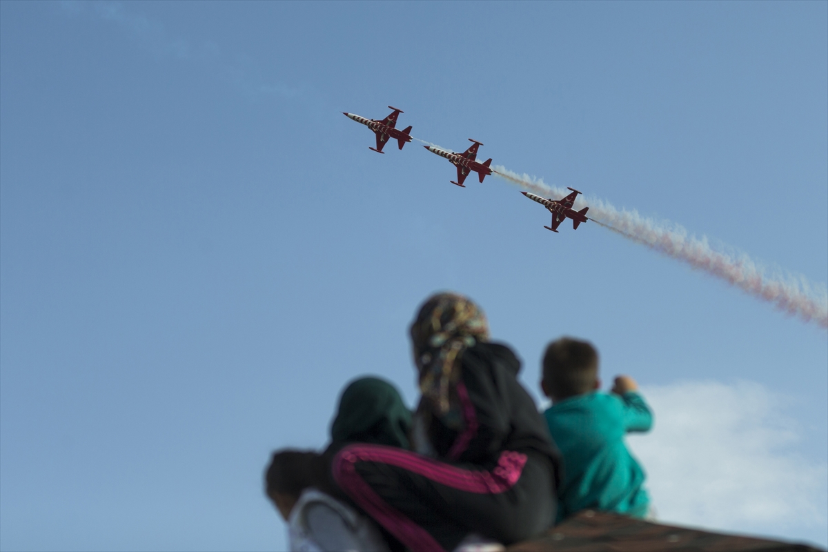 Türk Yıldızları nefes kesti - 0