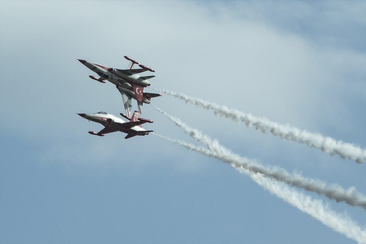 Türk Yıldızları nefes kesti - 0