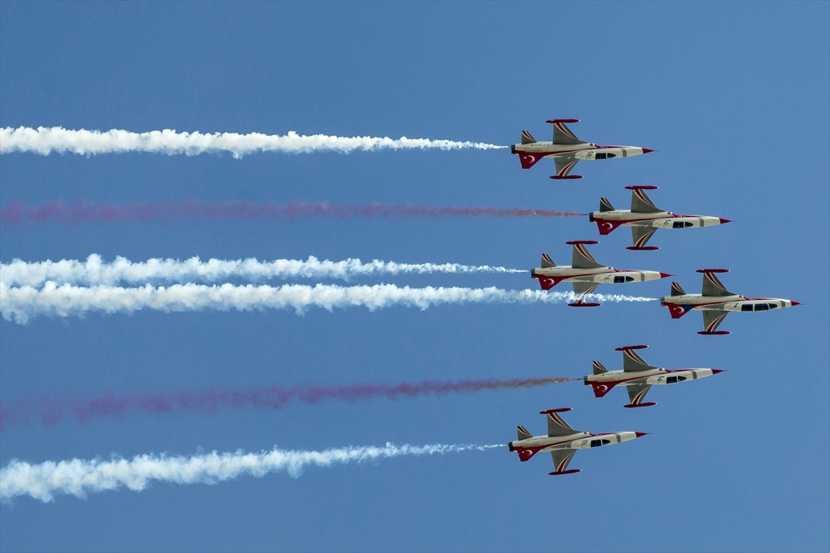 Türk Yıldızları nefes kesti - 0