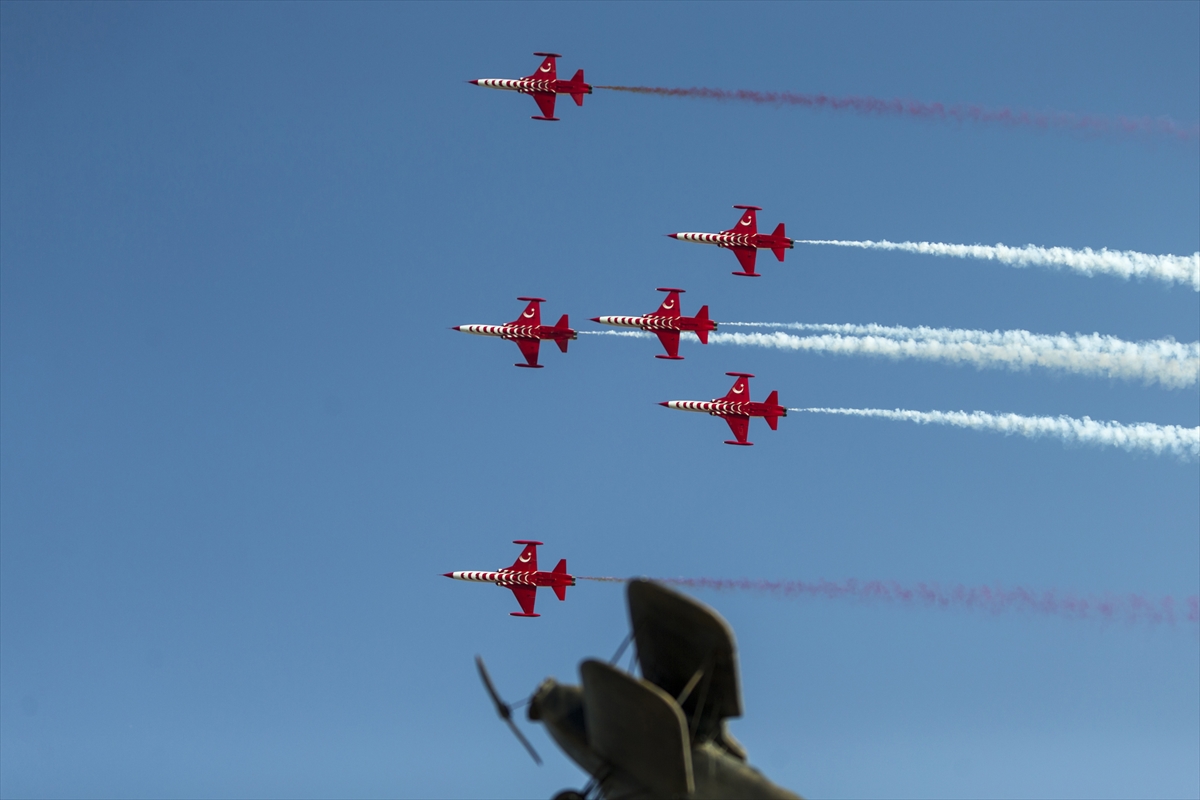 Türk Yıldızları nefes kesti - 0