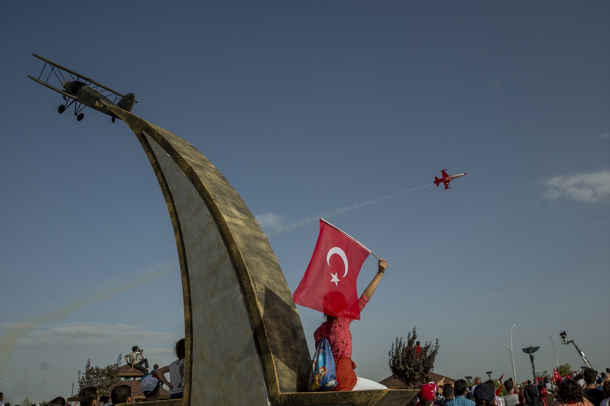 Türk Yıldızları nefes kesti - 0