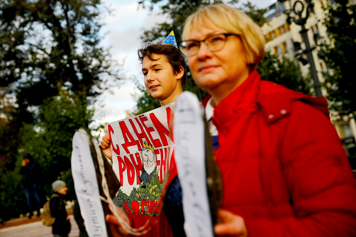 Putin doğum gününde protesto edildi! - 3