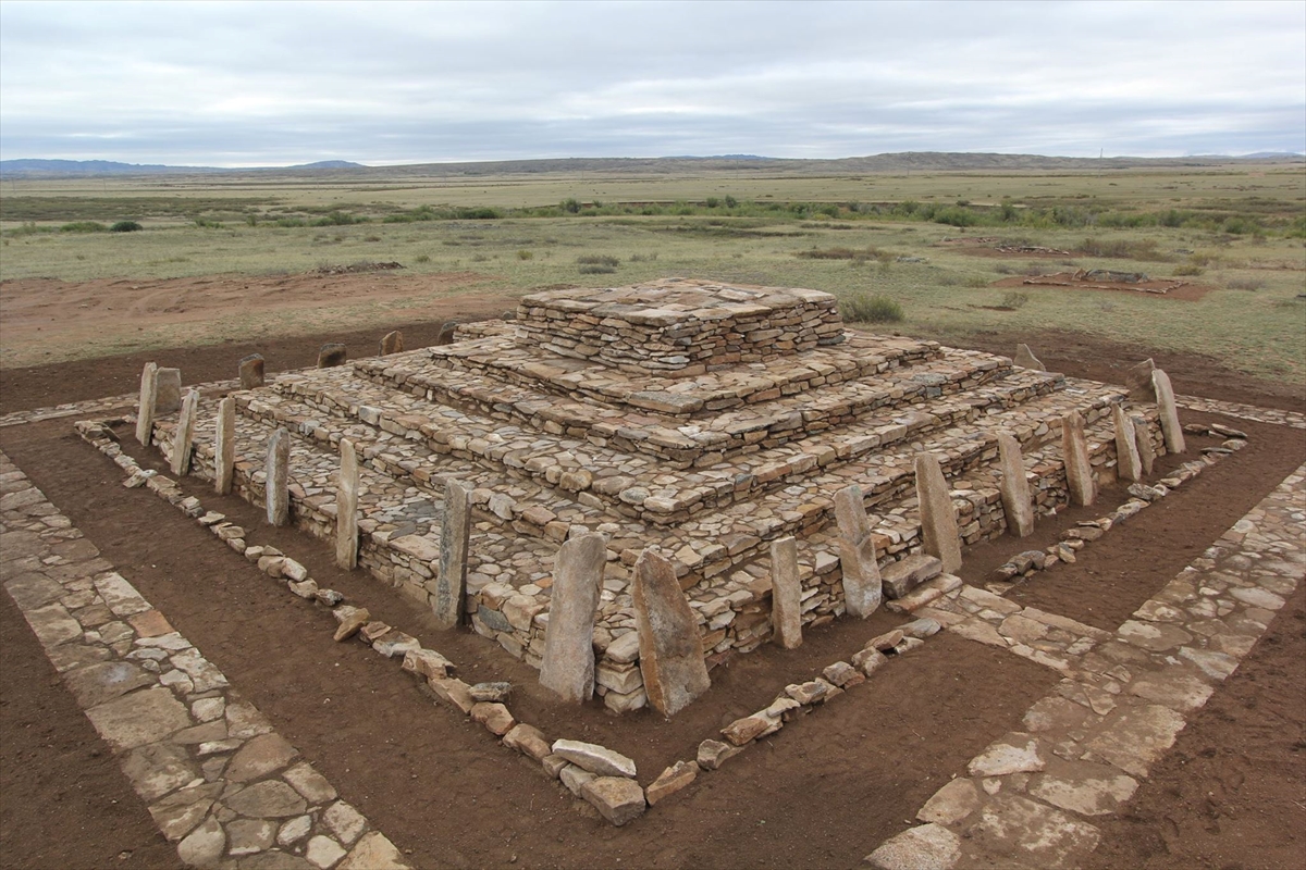 Kazakistan'daki piramit restore edildi - 0