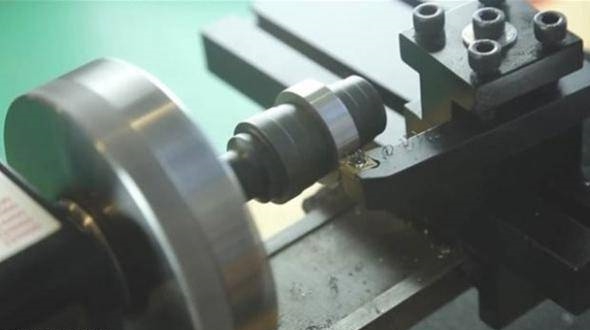 İnternetten satın aldığı meteordan yüzük yaptı - 18