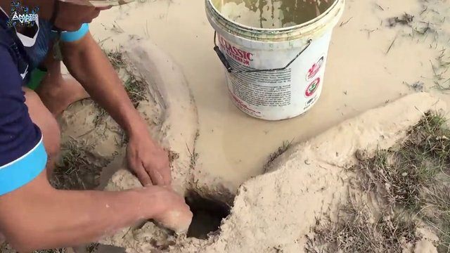 İşte ilginç bir balık avlama yöntemi - 27