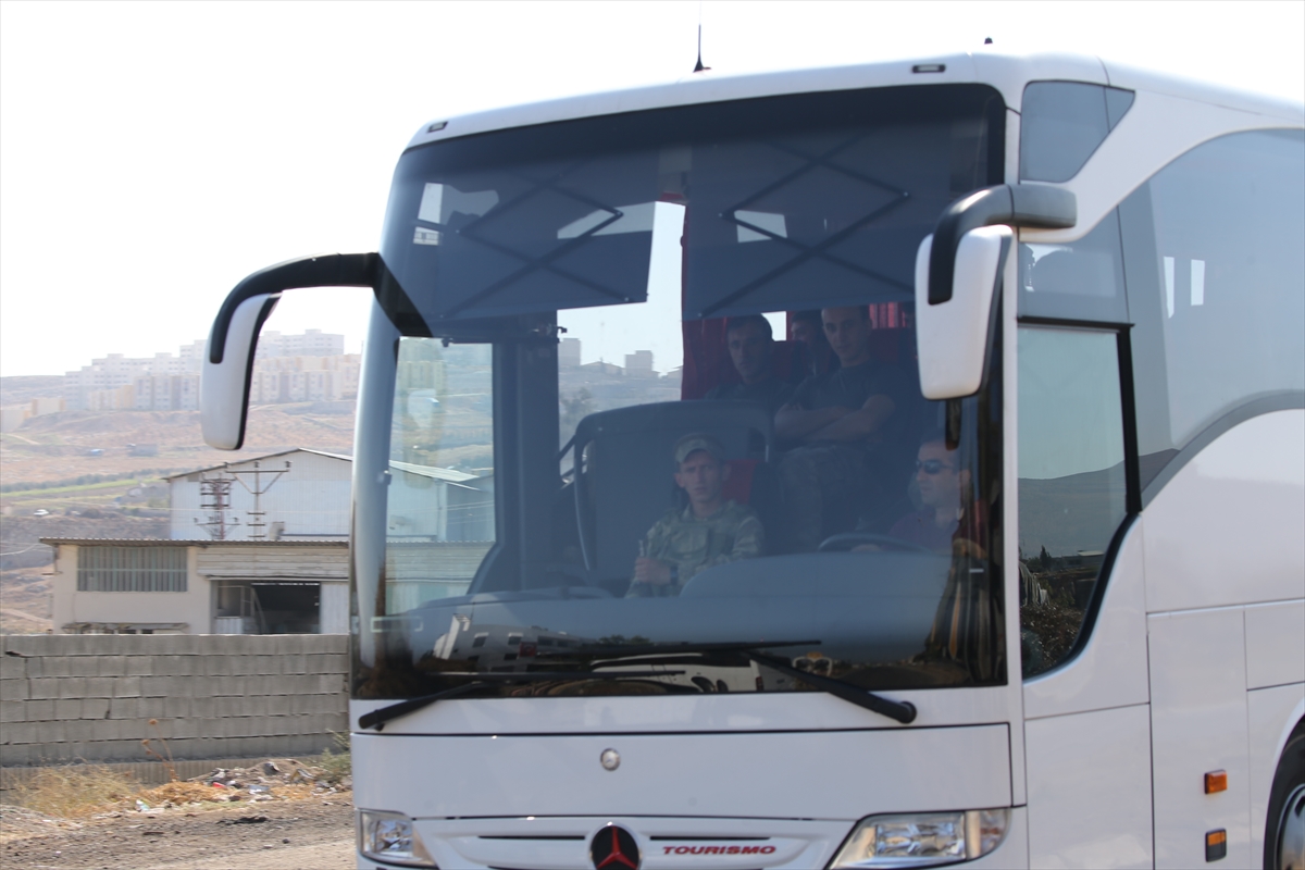 Komandolar sınır hattında - 0