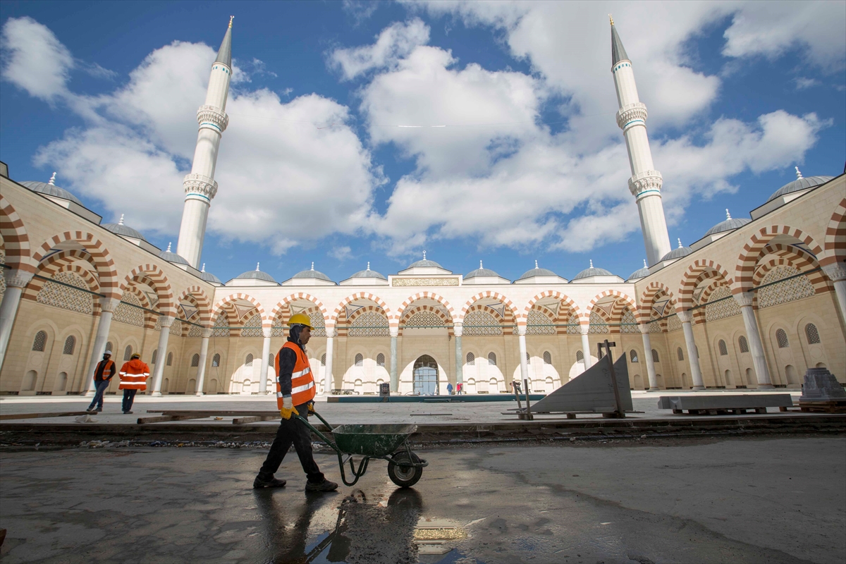 İlk kez Çamlıca Cami'nde kullanıldı: Nanoteknolojik hat - 0
