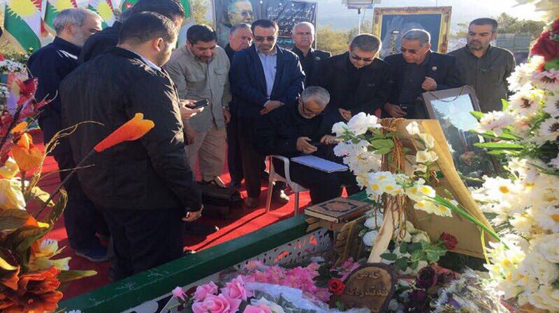 Kasım Süleymani, Celal Talabani'nin mezarını ziyaret etti - 0