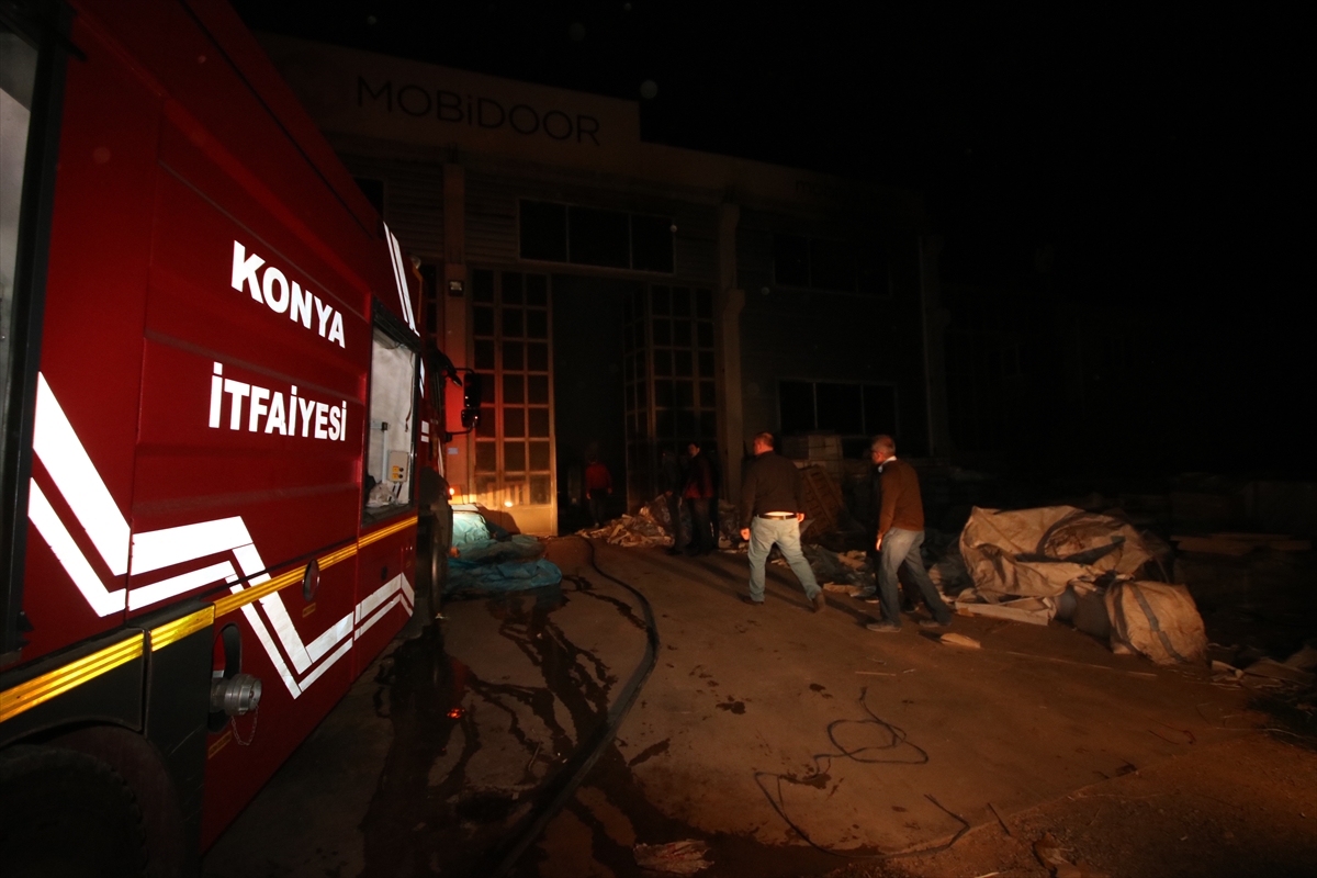 Mobilya fabrikasında yangın - 0