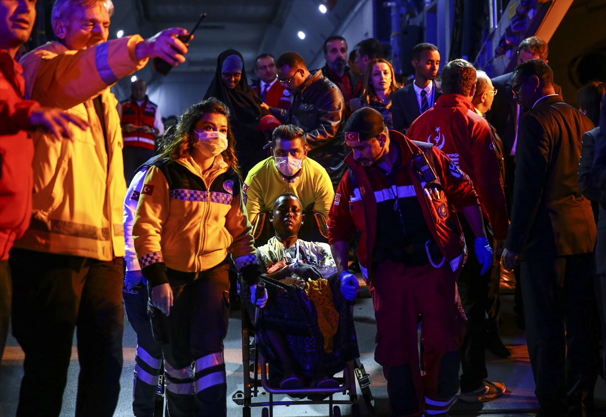 Somali'de yaralananlar Türkiye'ye getirildi - 9