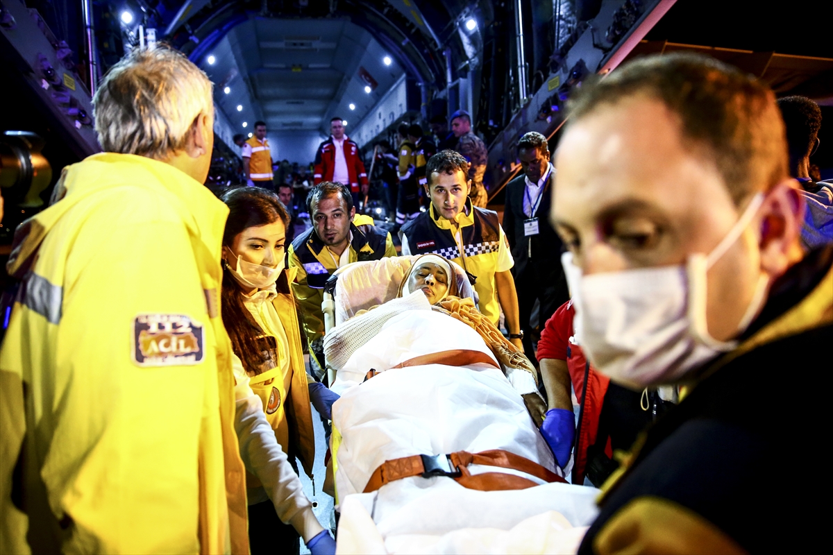 Somali'de yaralananlar Türkiye'ye getirildi - 14