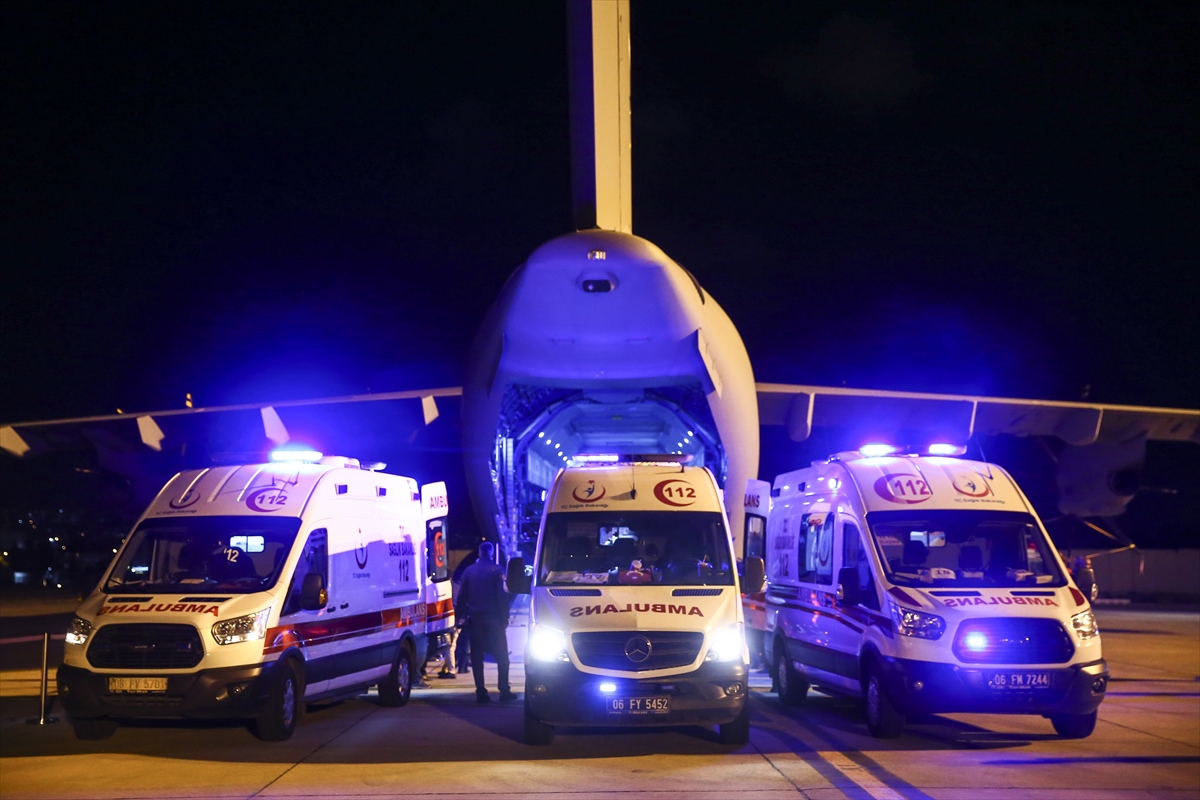 Somali'de yaralananlar Türkiye'ye getirildi - 17