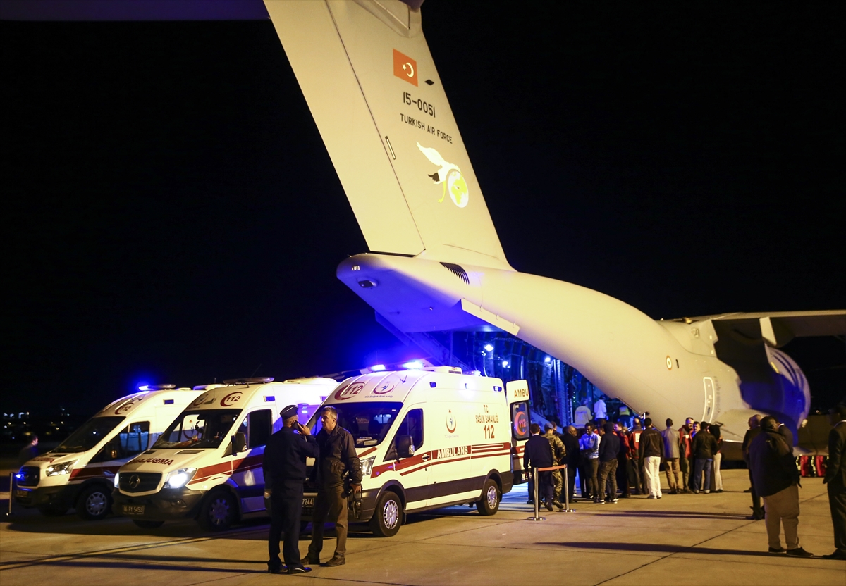 Somali'de yaralananlar Türkiye'ye getirildi - 18