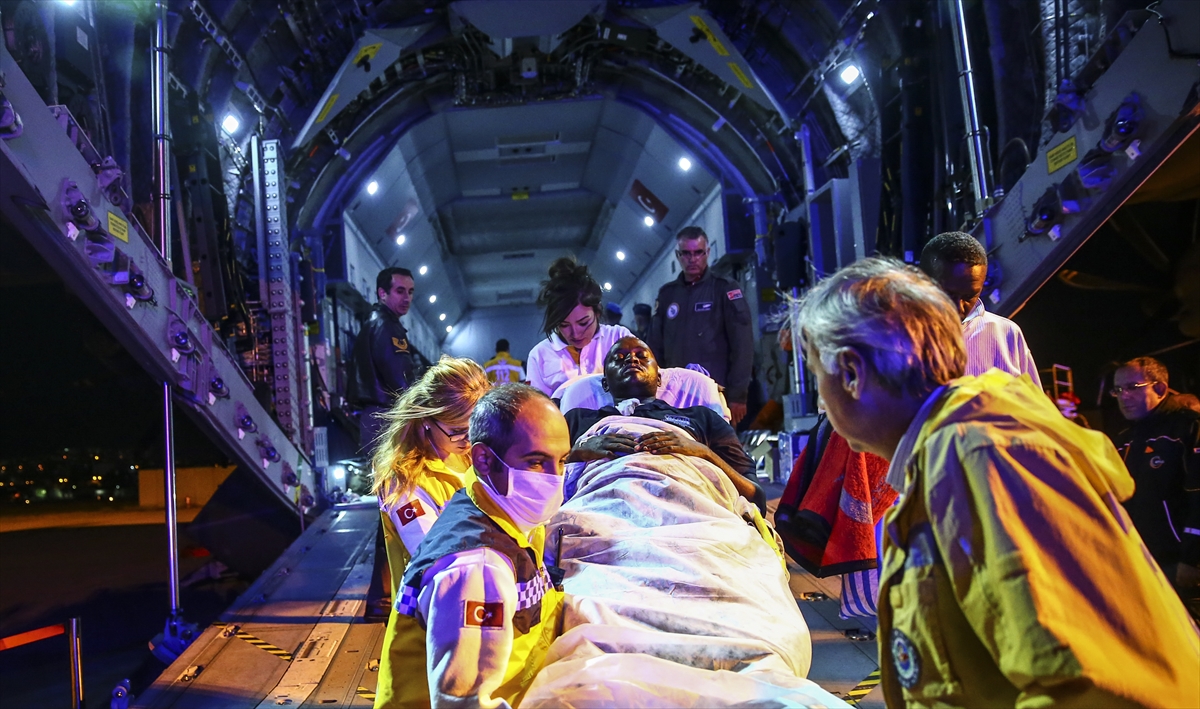 Somali'de yaralananlar Türkiye'ye getirildi - 22