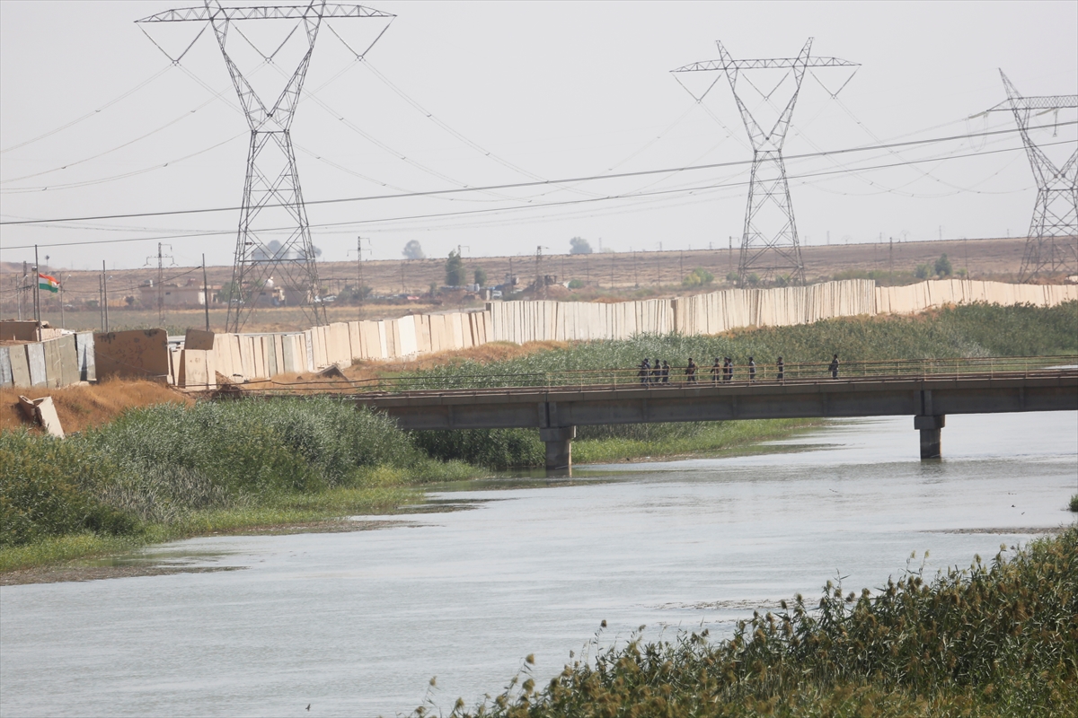 Peşmerge ve Irak güçleri karşılıklı hendek kazıyor! - 0