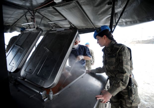 Kadın astsubay adayları eğitimlere başladı - 0
