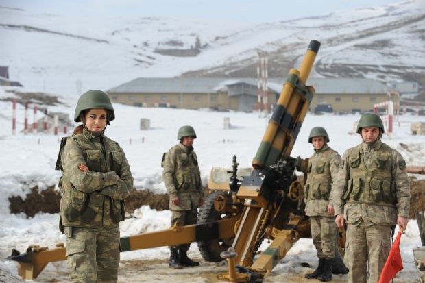 Kadın astsubay adayları eğitimlere başladı - 0