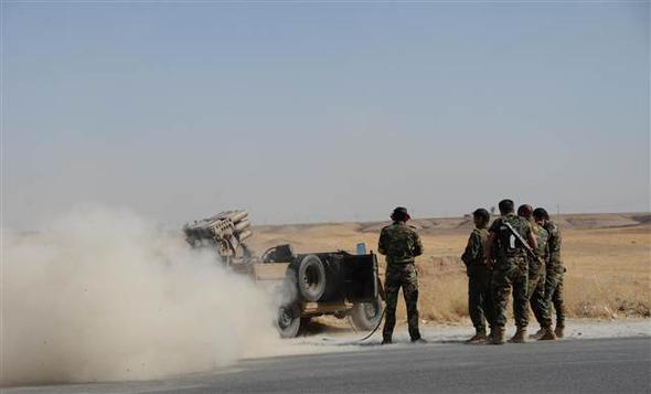 Erbil-Kerkük karayolunda Irak güçleri ve Peşmerge çatışıyor - 0