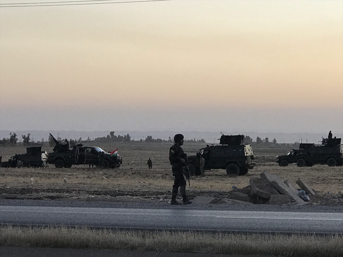 Irak güçleri ve Peşmerge karşı karşıya! Erbil-Kerkük karayolundan kareler - 0