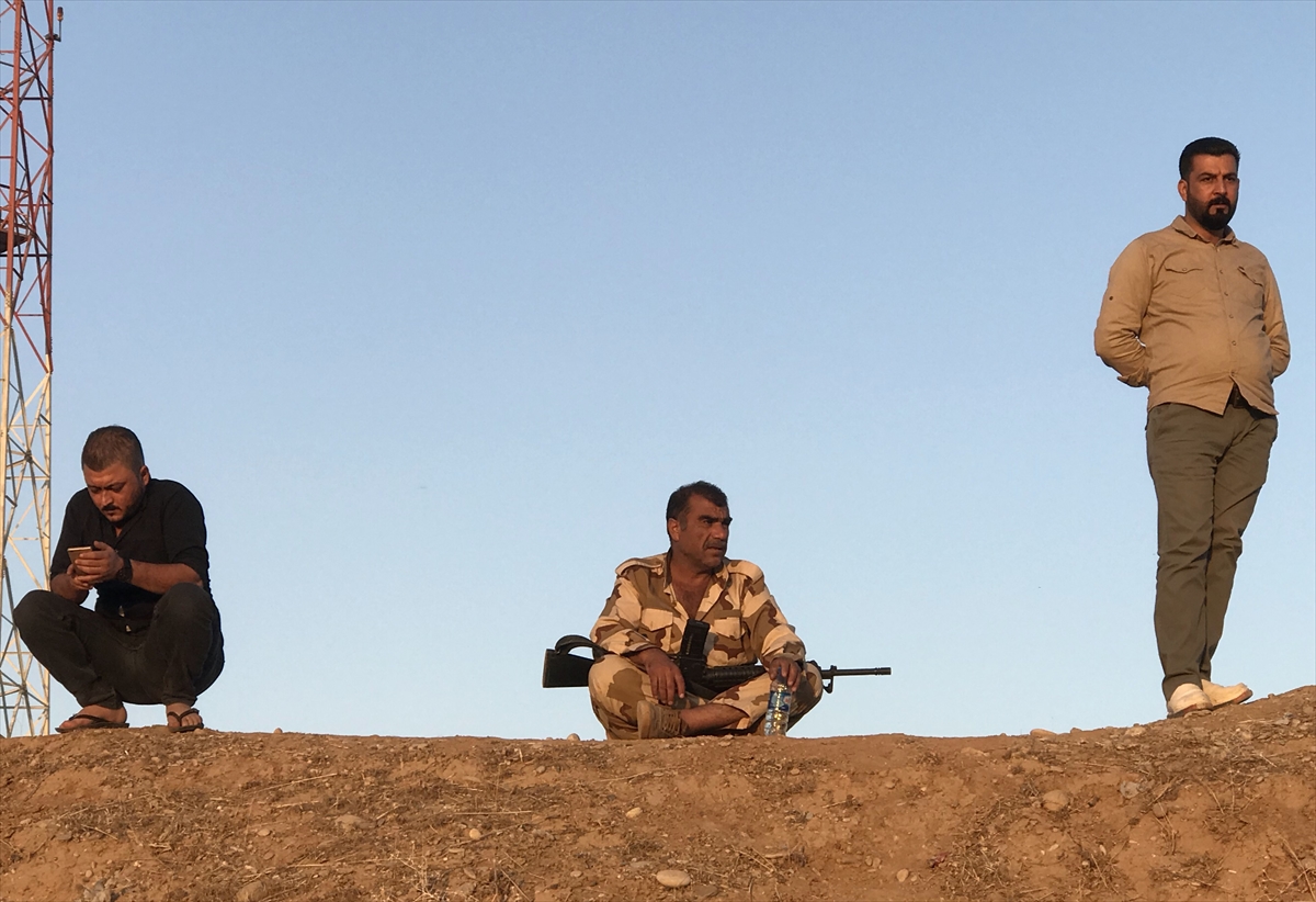 Irak güçleri ve Peşmerge karşı karşıya! Erbil-Kerkük karayolundan kareler - 0