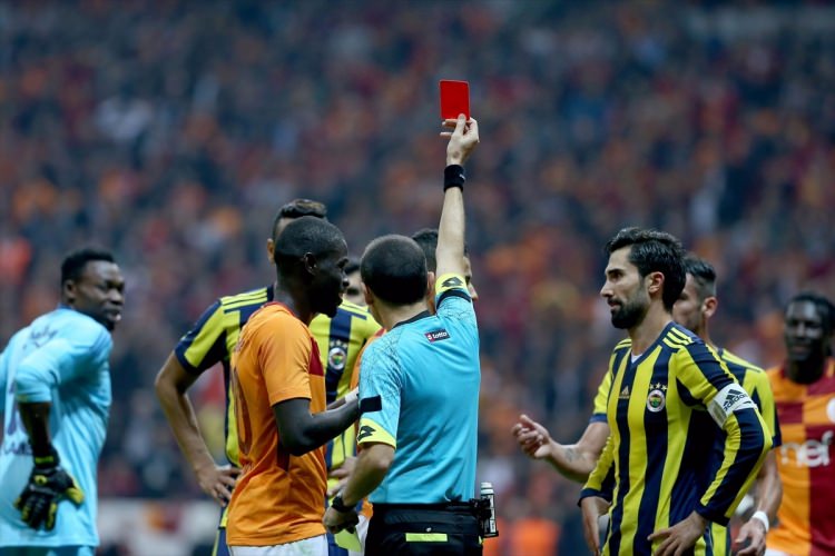 Darbiye Cüneyt Çakır'ın kararları damga vurdu - 4