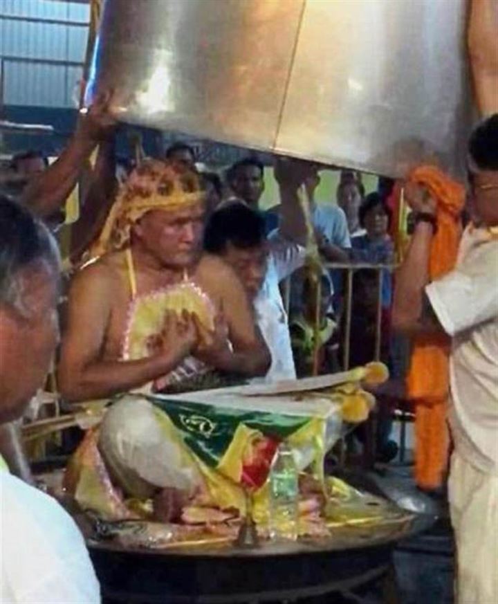 68 yaşındaki adam gösteri sırasında yanarak öldü - 2