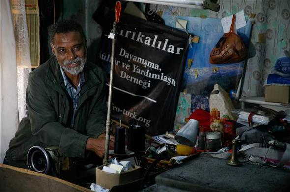 İzmir'in Ege şivesiyle konuşan Afro-Türkleri - 6