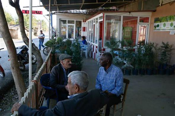 İzmir'in Ege şivesiyle konuşan Afro-Türkleri - 9