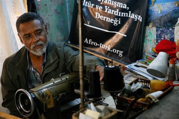 İzmir'in Ege şivesiyle konuşan Afro-Türkleri - 17