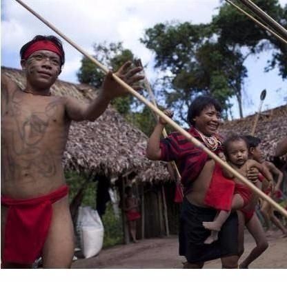 Amazon ormanlarındaki kabile ilk kez görüntülendi - 16