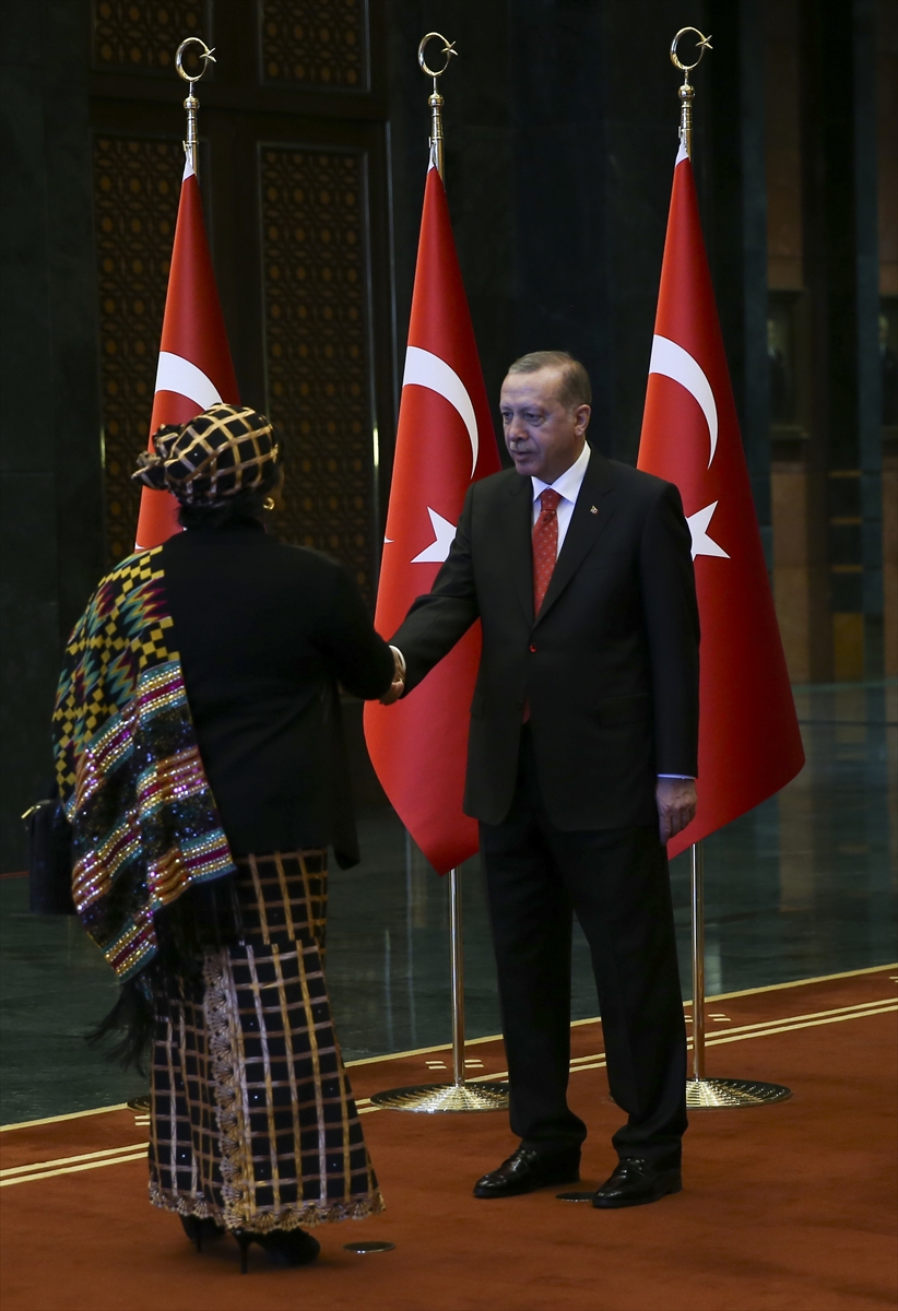 Cumhurbaşkanı Erdoğan, Külliye'de kutlamaları kabul etti - 0