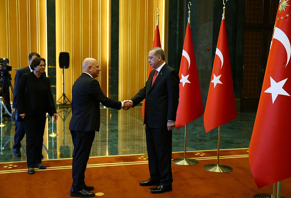 Cumhurbaşkanı Erdoğan, Külliye'de kutlamaları kabul etti - 0