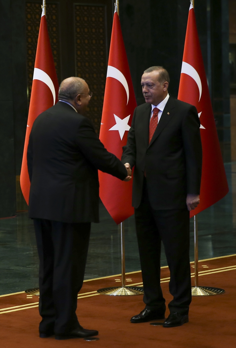 Cumhurbaşkanı Erdoğan, Külliye'de kutlamaları kabul etti - 0