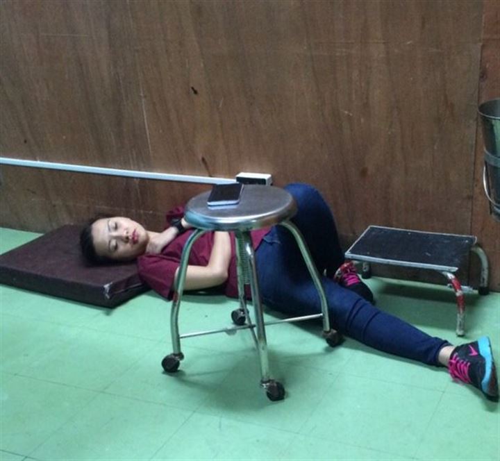 28 saat süren vardiya sonunda doktorlar - 1