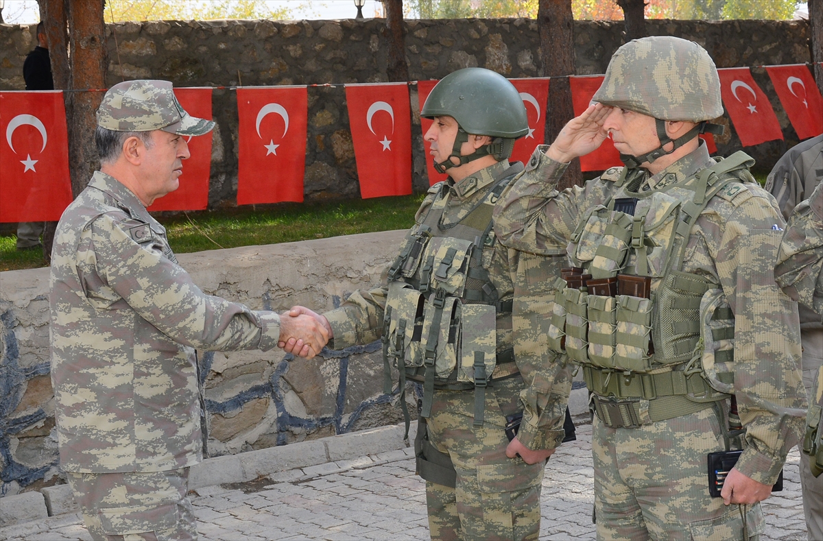 Komutanlar sıfır noktasında - 0