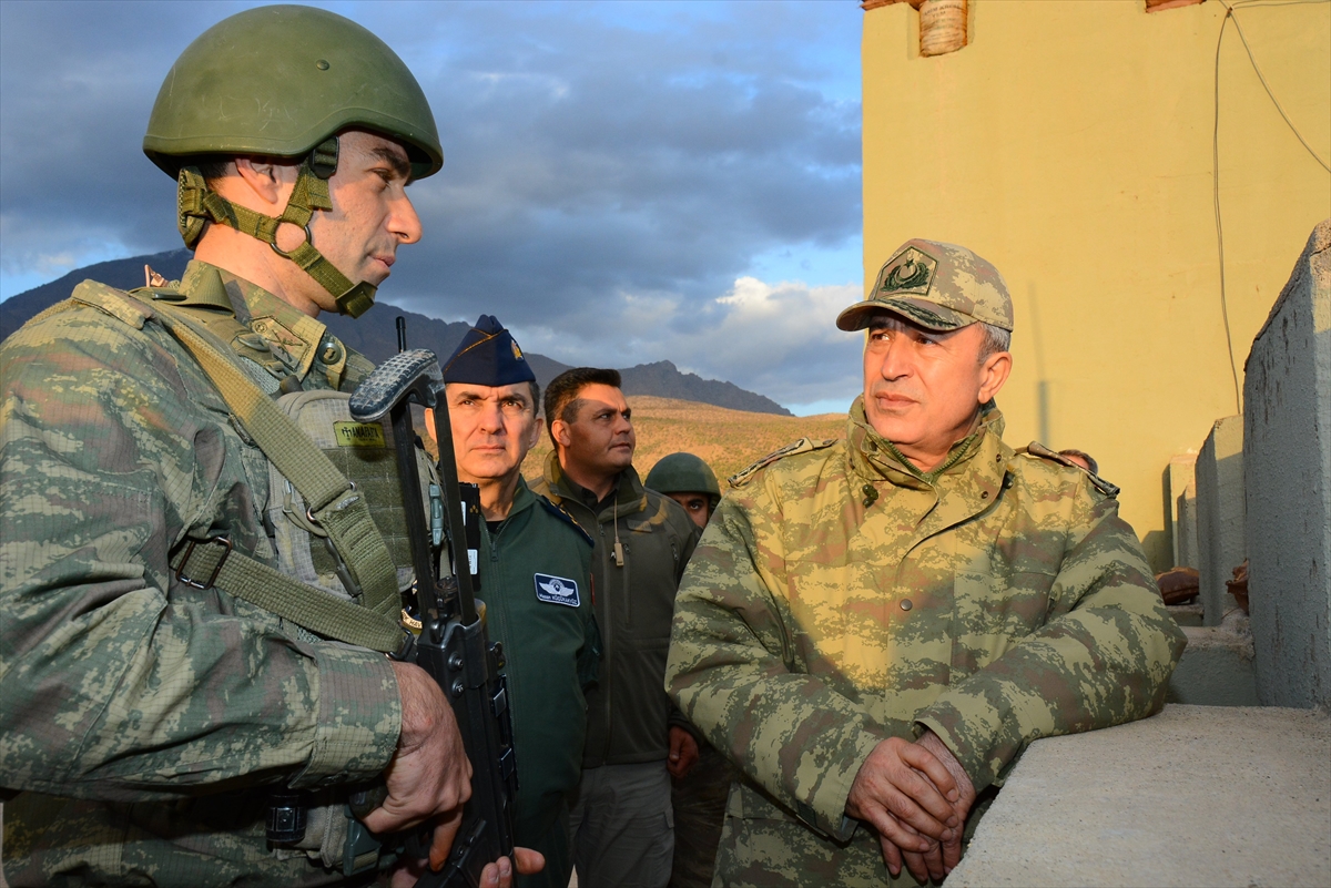 Komutanlar sıfır noktasında - 0