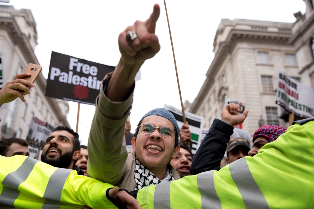 100. yılında Londra'da 'Balfour' protestosu - 0