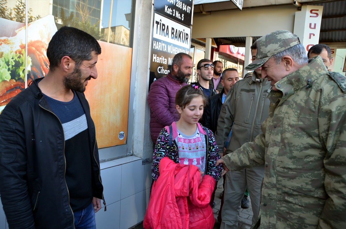 Komutanlar Yüksekova'da - 0