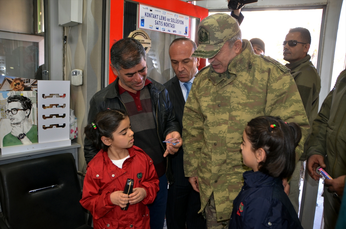 Komutanlar Yüksekova'da - 0