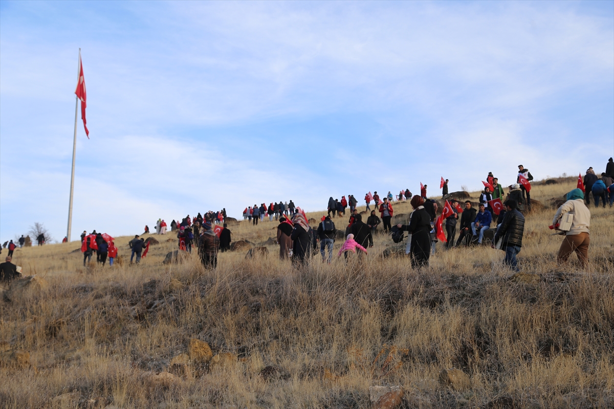 Erzurum'da ecdada saygı yürüyüşü - 0