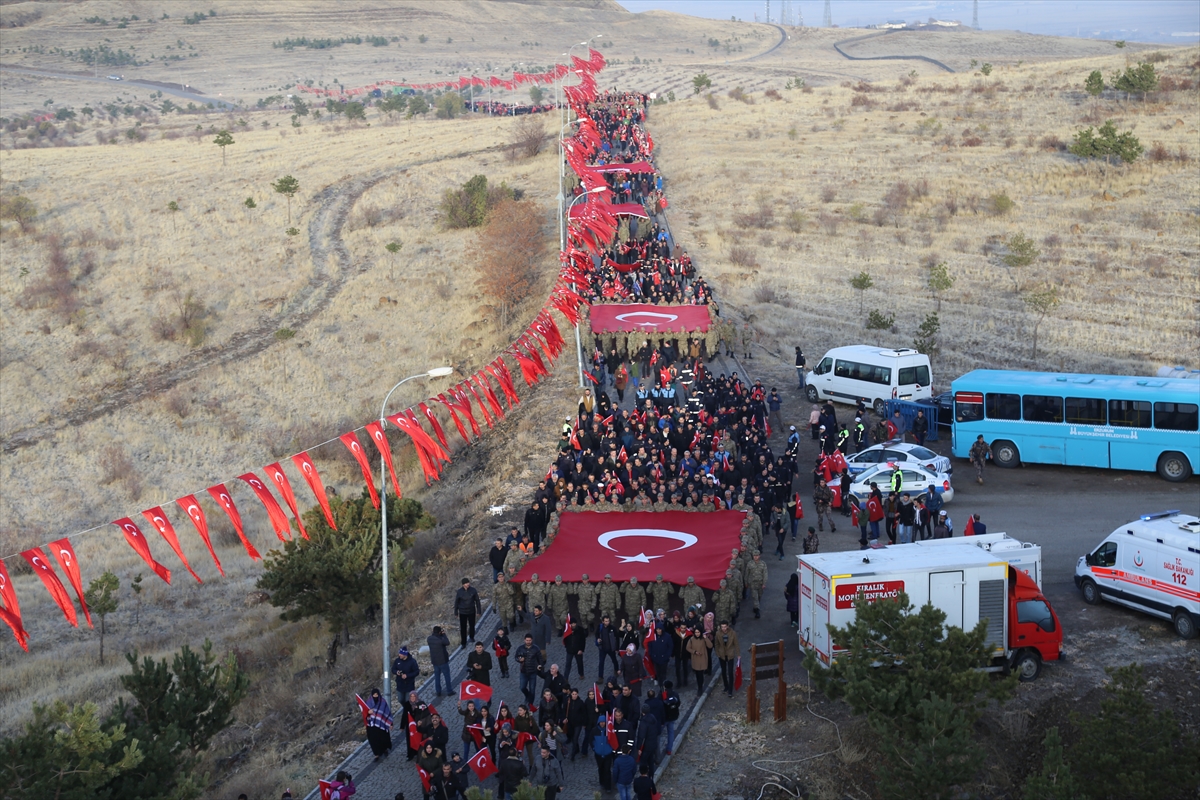 Erzurum'da ecdada saygı yürüyüşü - 0
