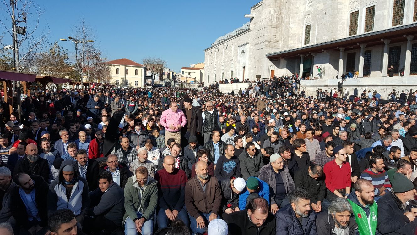 On binler Fatih'e akın ediyor! İstanbul'da öfke cuması - 0