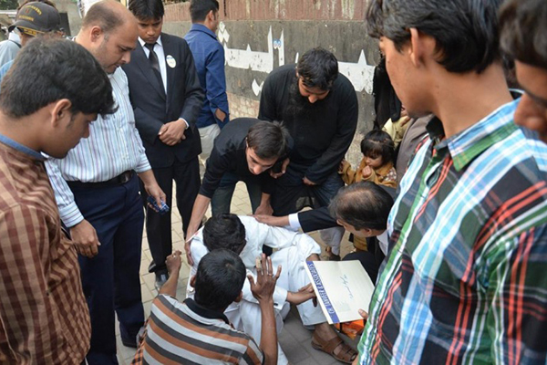 Asya'daki depremde ölü sayısı 300'ü aştı - 11