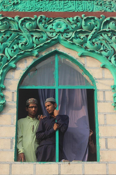 Asya'daki depremde ölü sayısı 300'ü aştı - 10