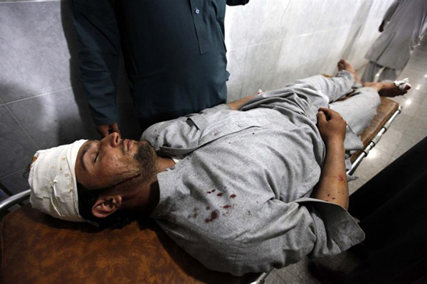 Asya'daki depremde ölü sayısı 300'ü aştı - 9