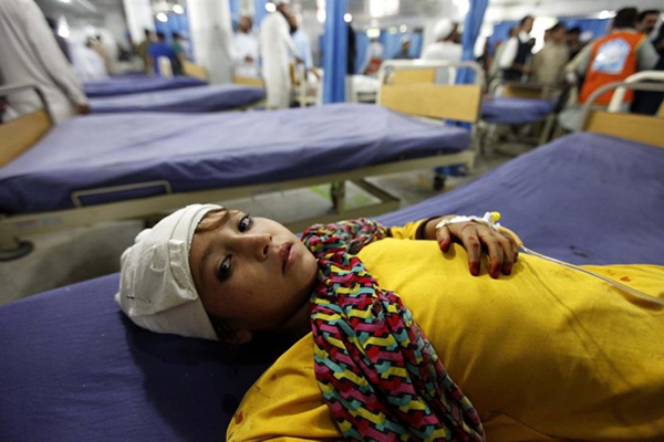 Asya'daki depremde ölü sayısı 300'ü aştı - 17