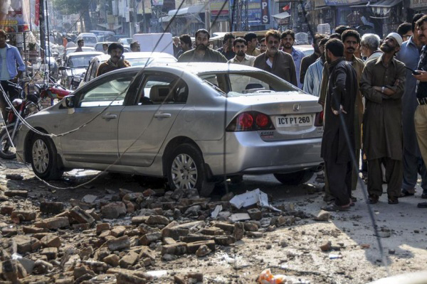Asya'daki depremde ölü sayısı 300'ü aştı - 14