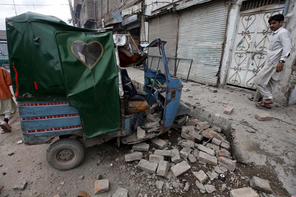 Asya'daki depremde ölü sayısı 300'ü aştı - 16